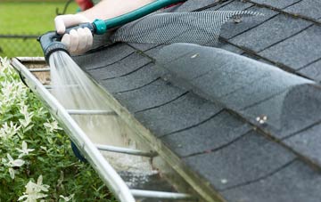 Chislehurst West gutter cleaning costs